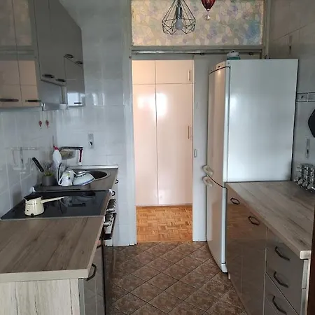 Sobe Aurora Nehruova 82