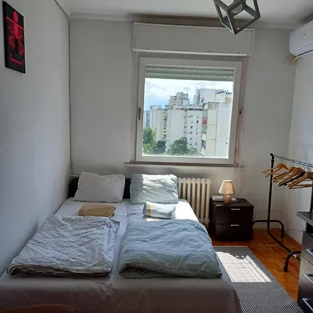 Daire Sobe Aurora Nehruova 82 *