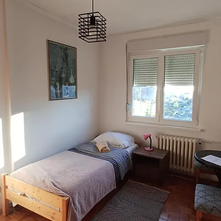 Sobe Aurora Nehruova 82 * Belgrad