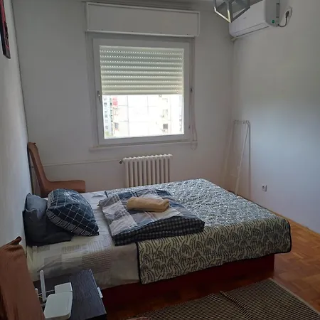 Apartment Sobe Aurora Nehruova 82 Belgrad